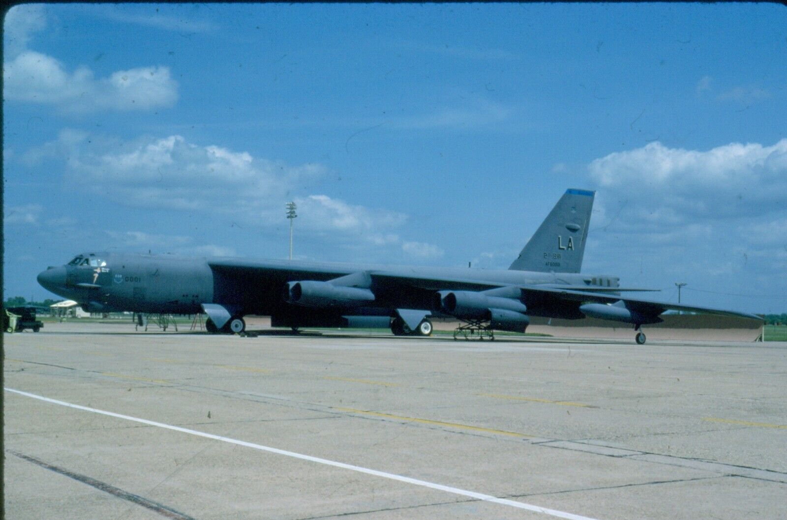 60001  USAF  B-52H   LA  2TH BW  ORIGINAL KODAK SLIDE