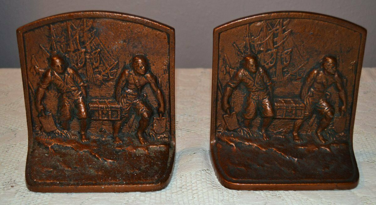 Vtg Copper Colored Cast Iron Bookends Pirates Burying Treasure Chest Hubley 213
