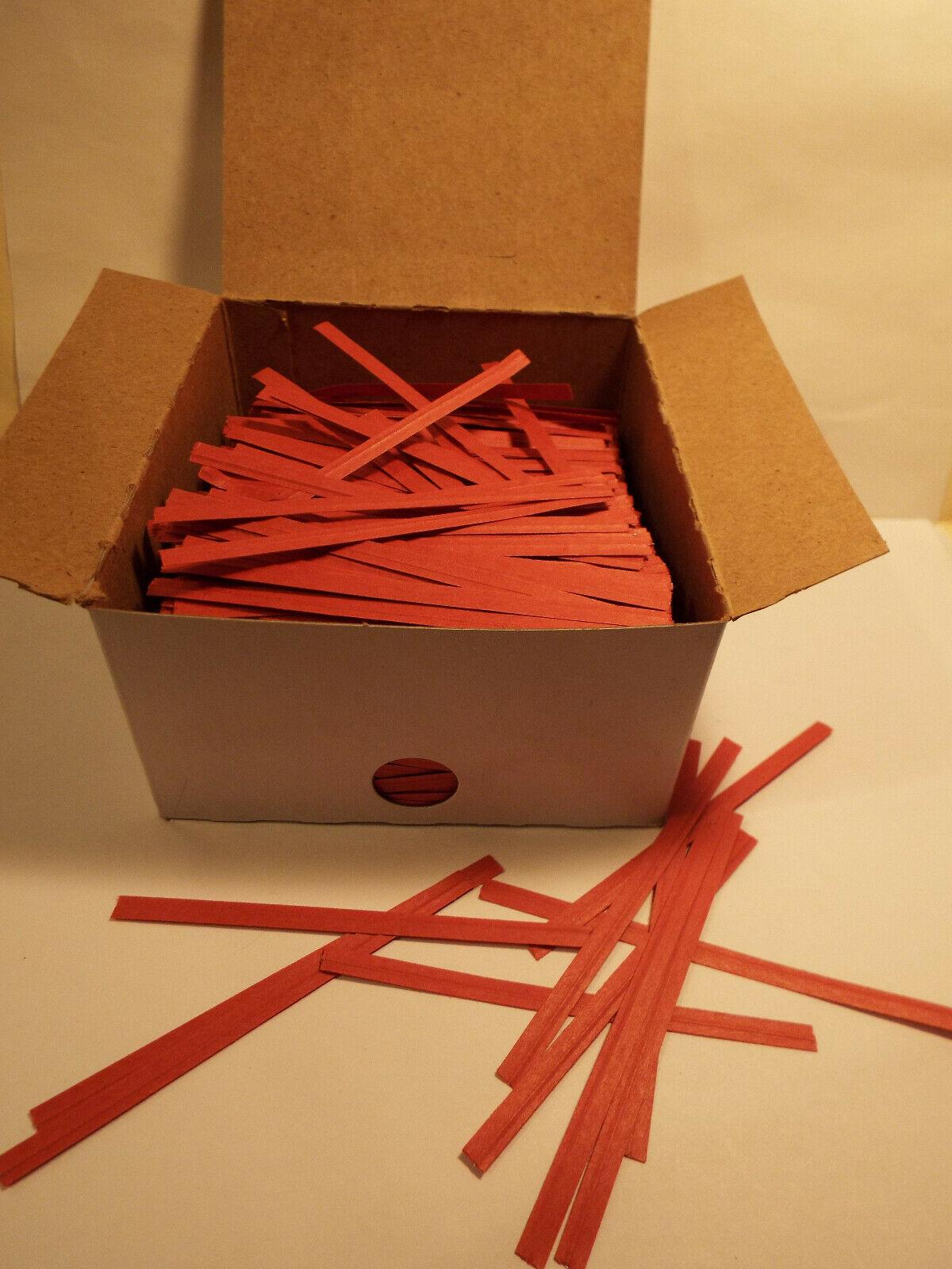 2000 pcs RED PAPER TWIST TIES Gift Bag Bread Candy Paper Over Metal Tie NEW