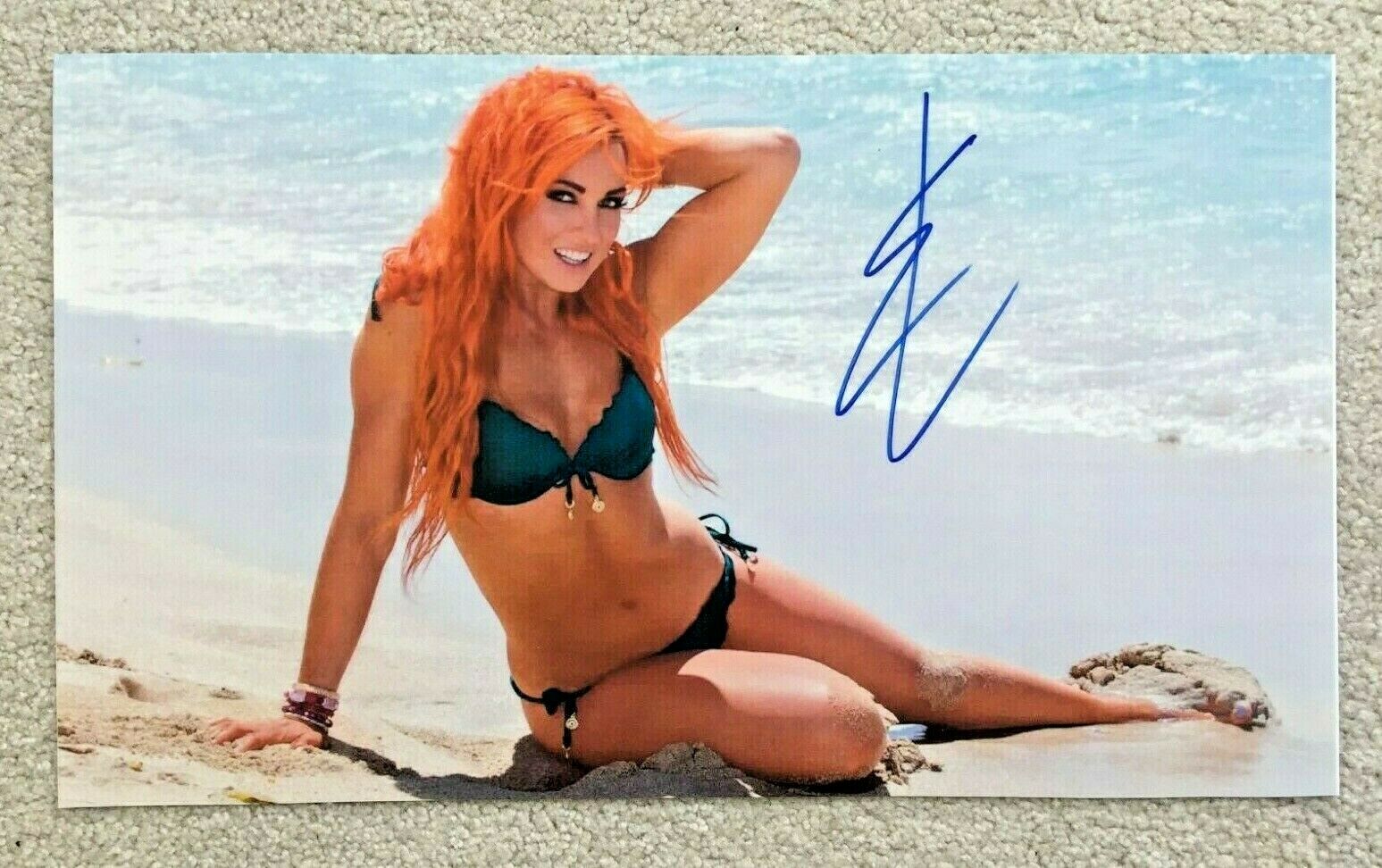 BECKY LYNCH signed autographed photo 10x17 WWE womens champion The Man hot sexy